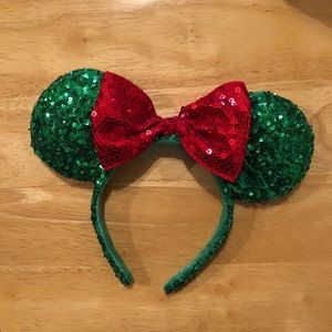 Holiday minnie ears